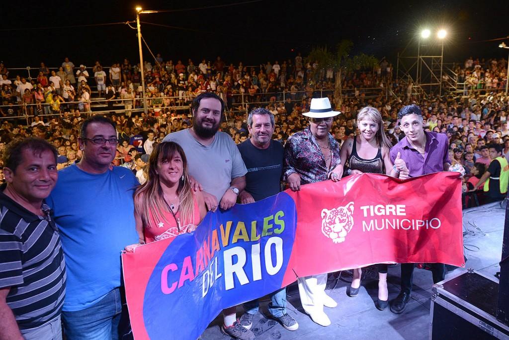 10 cierre de el primer dia de carnavales del rio