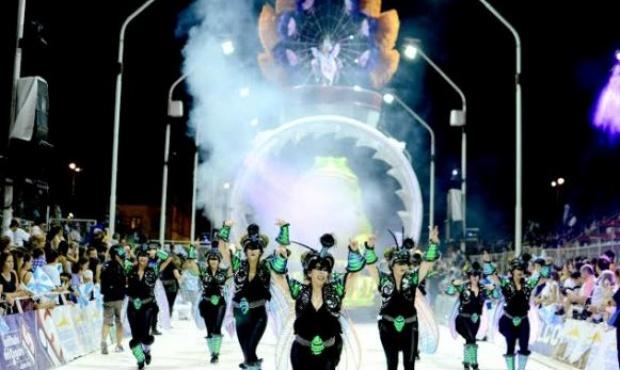 20160320152919_carnaval_gualeguaychu