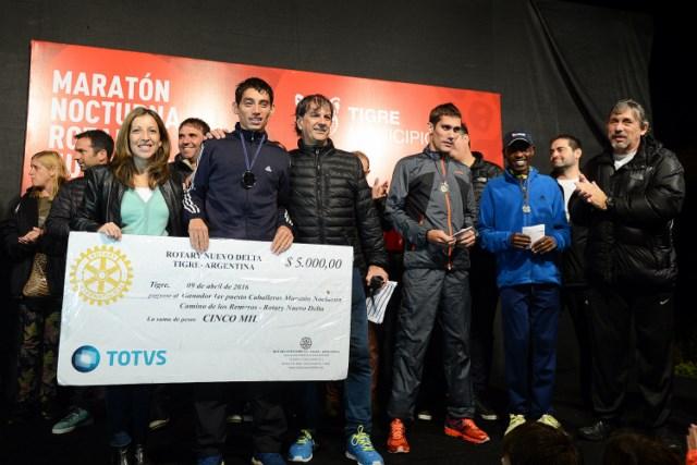 10 PREMIACION DE GANADORES 10KM MASCULINOS [640x480]