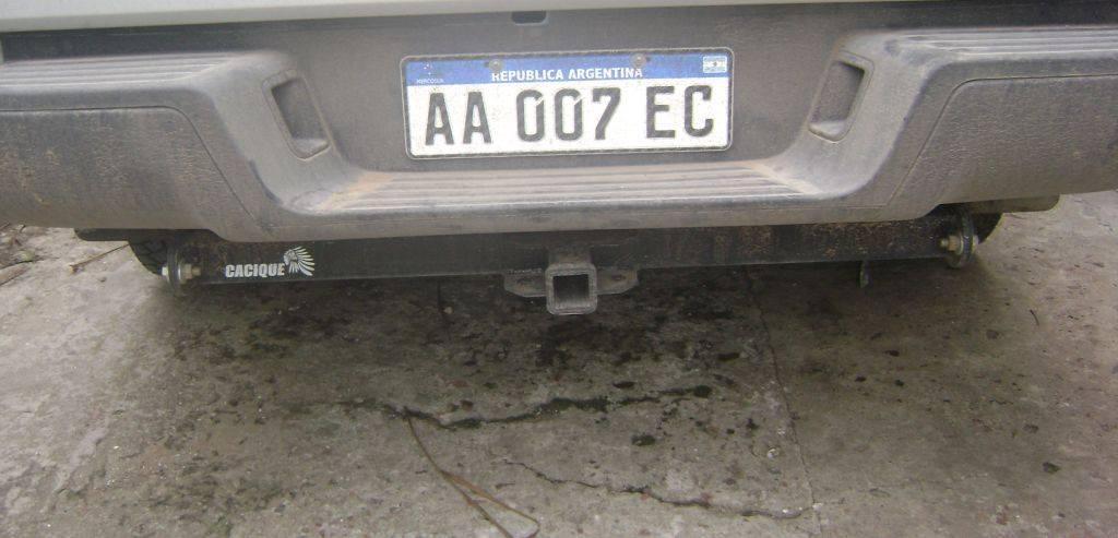 Una camioneta de Baradero con la nueva placa Mercosur.