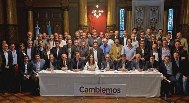 20160406184521_mev060416_intendentes