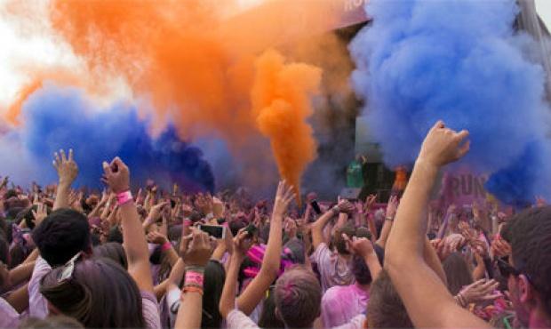 20160429100459_fiestas_de_colores