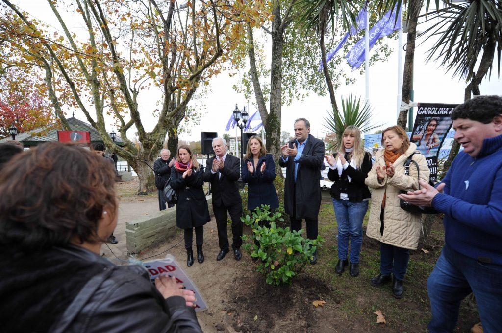 3 Homenaje a Carolina Aló