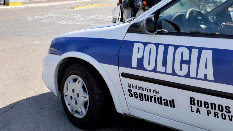 poli_