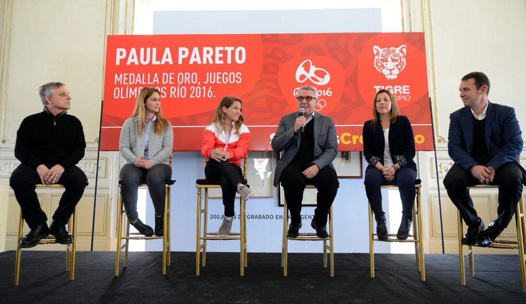 Tigre reconoció a Paula Pareto (7)