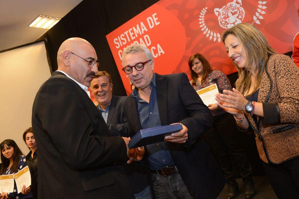 3-entrega-de-placa