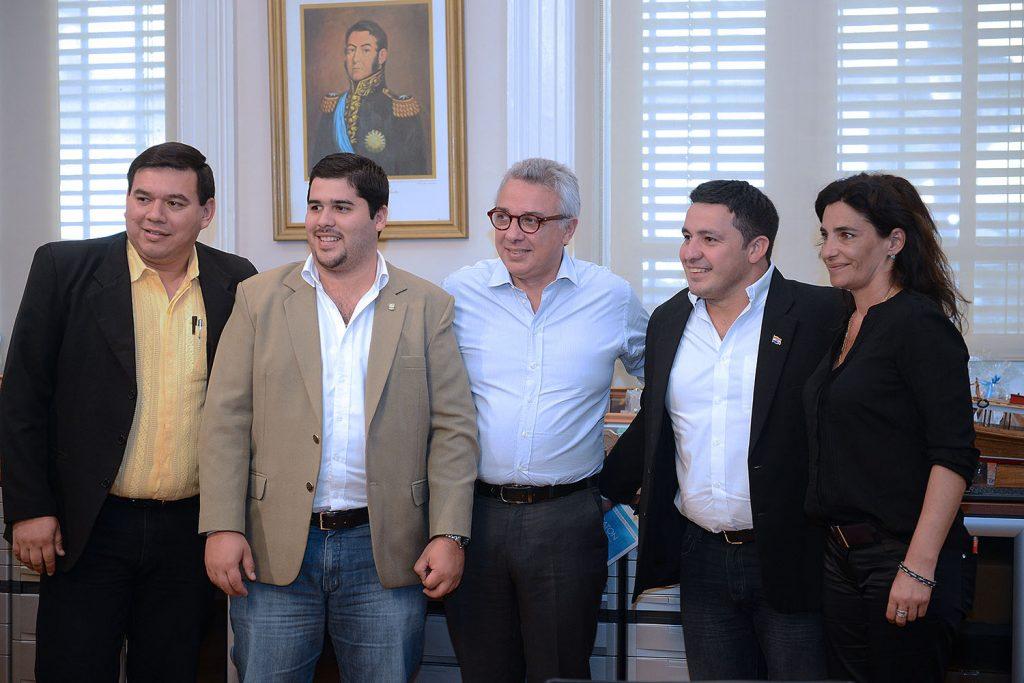 julio-zamora-recibio-a-intendentes-de-paraguay-en-el-cot-3