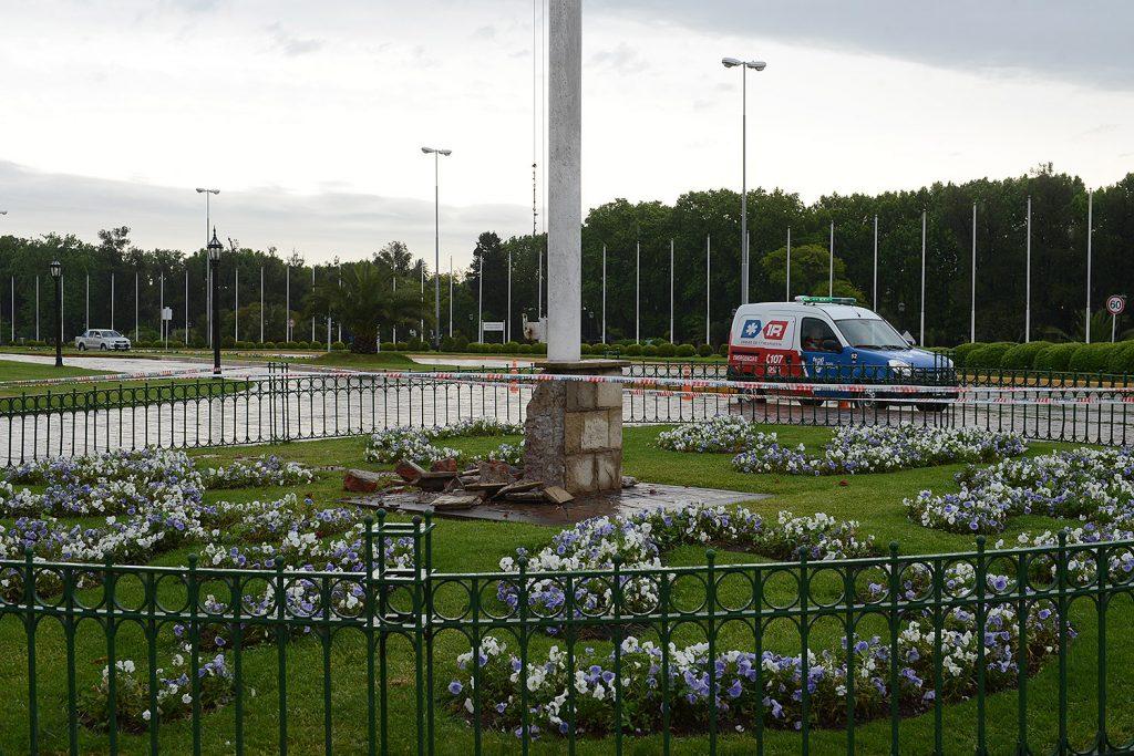 un-rayo-cayo-en-el-centro-de-tigre-3