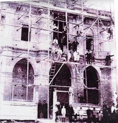 Construcción de la Iglesia Santiago Apostol